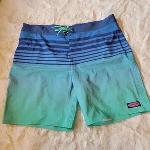 Vineyard Vines men’s swim shorts size 42 blue green Ombre stripe beach vacation